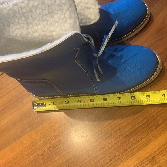 Boots, never worn, sz 7, faux leather and shearling, bright blue - Picture 9 of 16